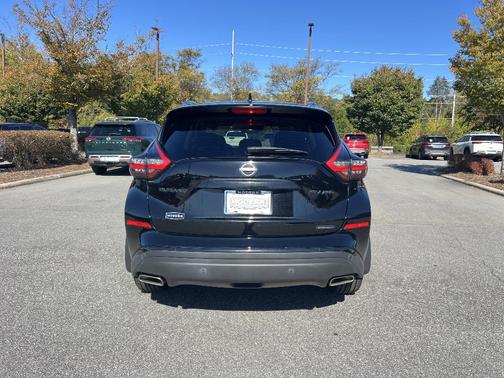 2023 Nissan Murano SV