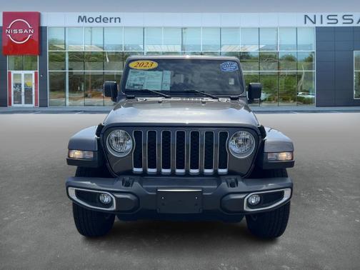 2023 Jeep Gladiator Overland