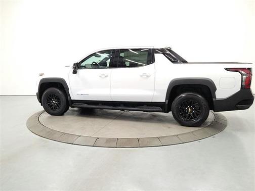 2025 Chevrolet Silverado EV LT