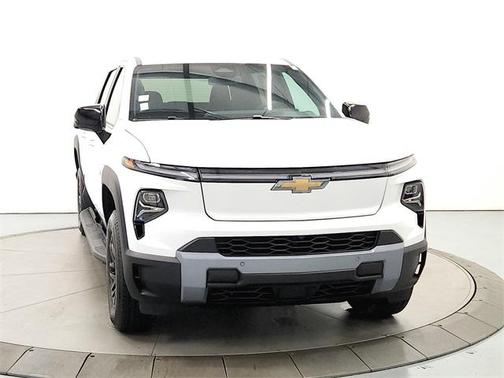 2025 Chevrolet Silverado EV LT