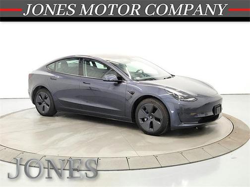 2023 Tesla Model 3 Standard Range