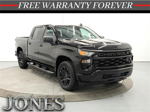 2025 Chevrolet Silverado 1500 Custom