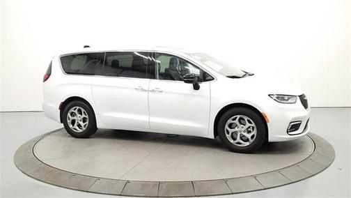 2024 Chrysler Pacifica Limited