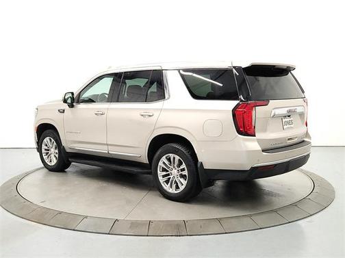 2022 GMC Yukon SLT