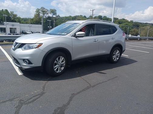 2016 Nissan Rogue SV