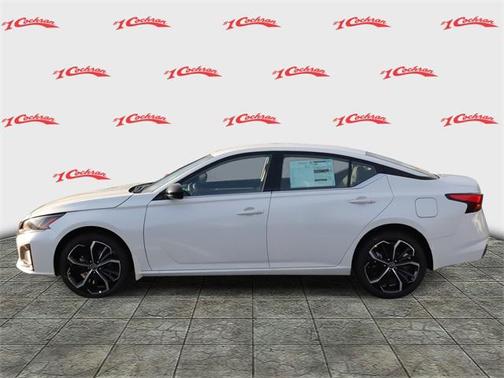 2025 Nissan Altima SR