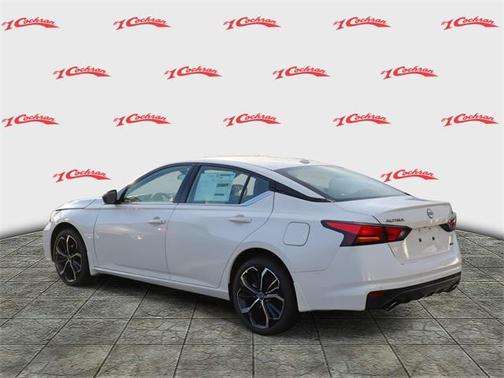 2025 Nissan Altima SR