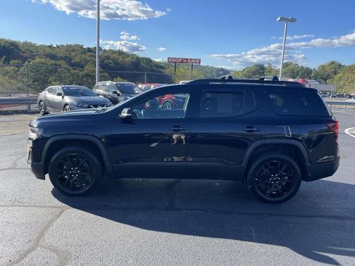 2022 GMC Acadia AWD SLE