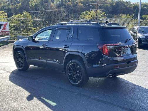 2022 GMC Acadia AWD SLE