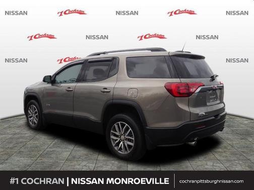 Photo 4 of 30 of 2019 GMC Acadia SLE-2