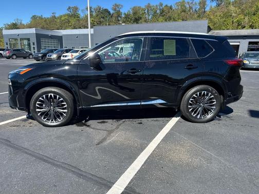 2024 Nissan Rogue Platinum