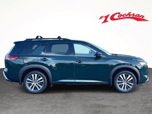 2022 Nissan Pathfinder Platinum 4WD
