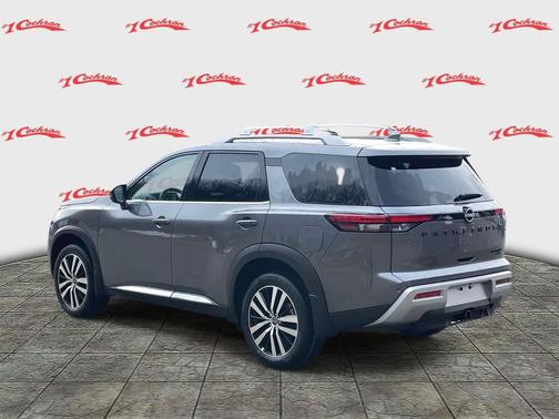 2025 Nissan Pathfinder Platinum 4WD