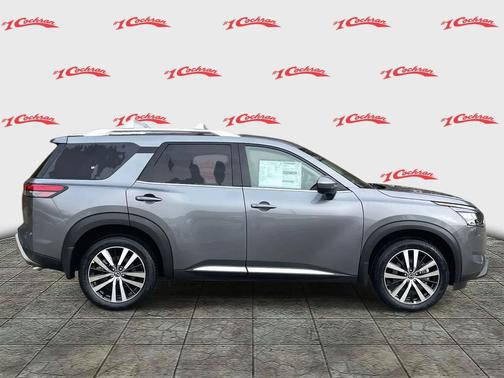 2025 Nissan Pathfinder Platinum 4WD