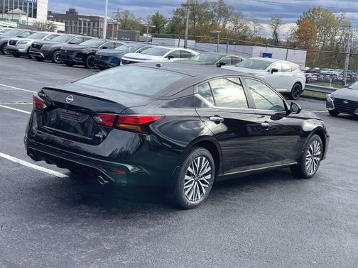 2025 Nissan Altima SV AWD