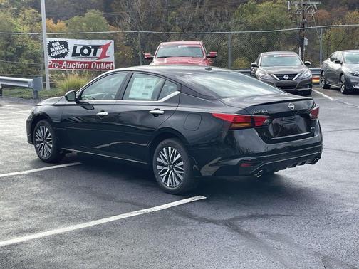 2025 Nissan Altima SV AWD