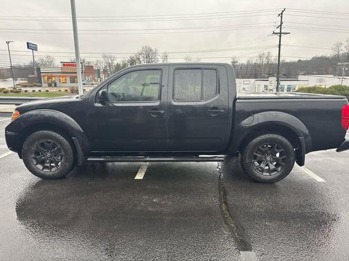 2021 Nissan Frontier SV