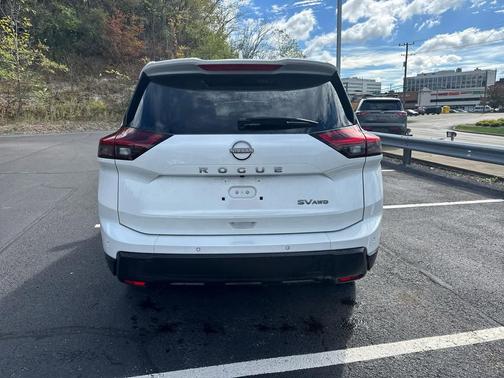2024 Nissan Rogue SV