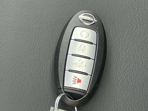 Glacier White 2026 Nissan Frontier PRO-4X