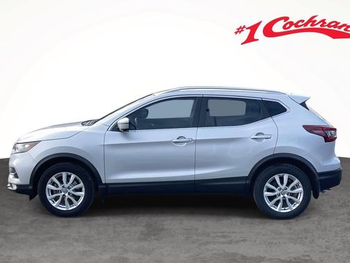 2022 Nissan Rogue Sport SV