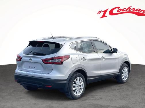 2022 Nissan Rogue Sport SV