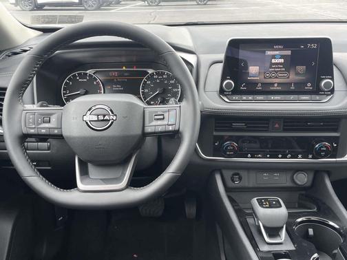 Everest White Pearl Tricoat 2026 Nissan Rogue Dark Armor