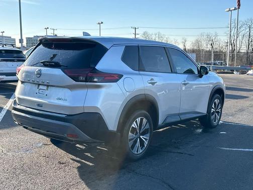 2022 Nissan Rogue SV