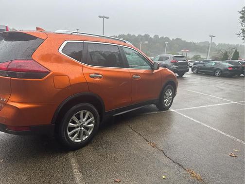 2020 Nissan Rogue SV