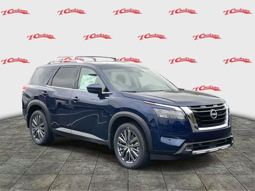 2025 Nissan Pathfinder SL 4WD