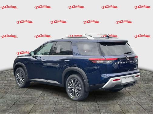 2025 Nissan Pathfinder SL 4WD