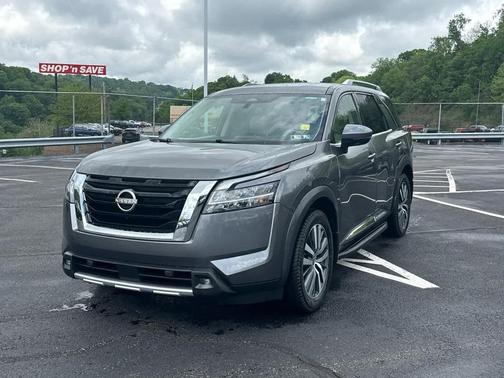Gun Metallic 2022 Nissan Pathfinder Platinum 4WD