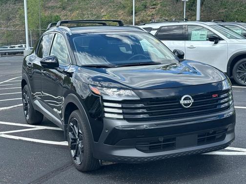 Super Black 2025 Nissan Kicks SR