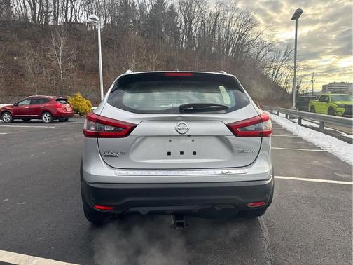 2020 Nissan Rogue Sport SL