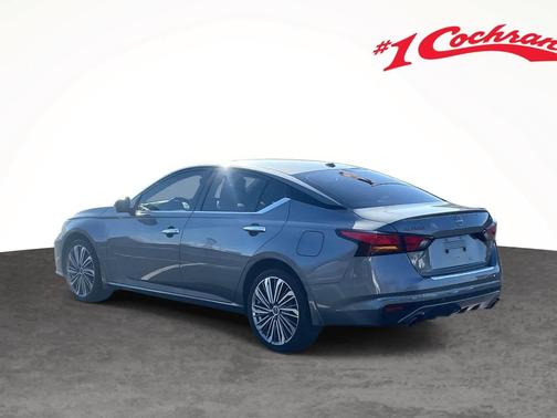 2023 Nissan Altima 2.5 SL