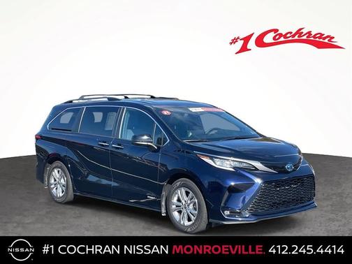 2021 Toyota Sienna XSE 7 Passenger