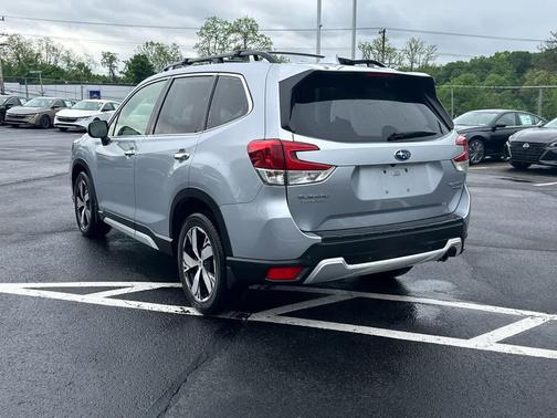 Ice Silver Metallic 2019 Subaru Forester Touring