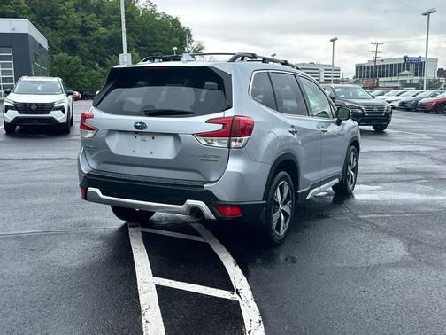 Ice Silver Metallic 2019 Subaru Forester Touring