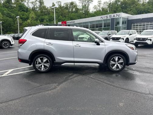 Ice Silver Metallic 2019 Subaru Forester Touring