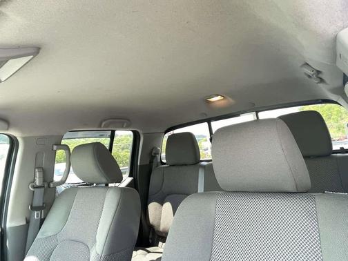 Gun Metallic 2020 Nissan Frontier SV