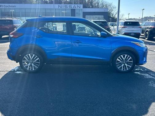 Electric Blue Metallic 2021 Nissan Kicks SV