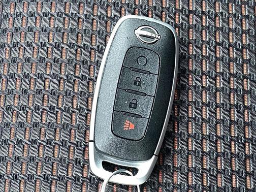 Gun Metallic 2026 Nissan Kicks SR