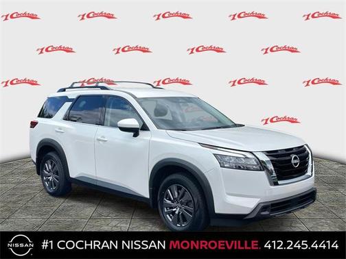 2023 Nissan Pathfinder SV