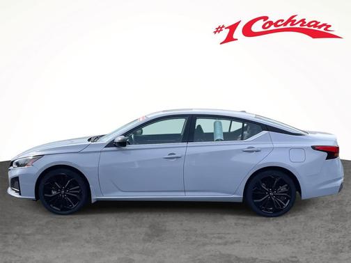 2025 Nissan Altima SR FWD