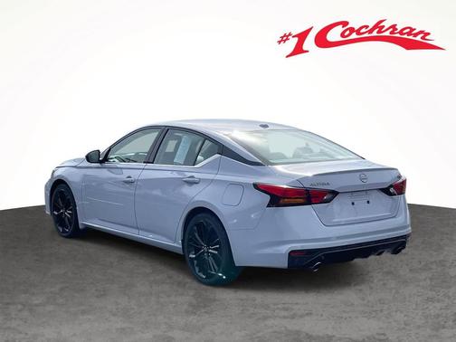 2025 Nissan Altima SR FWD