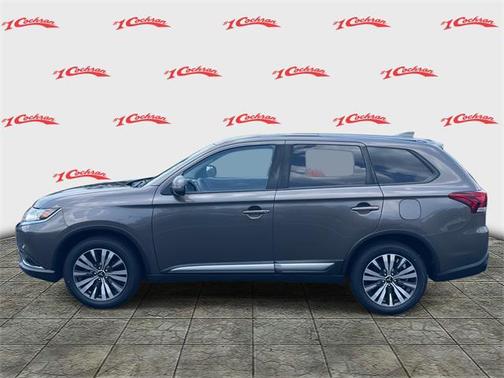 2020 Mitsubishi Outlander SE