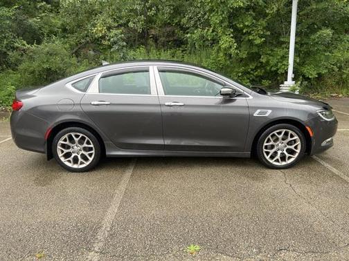 2016 Chrysler 200 C