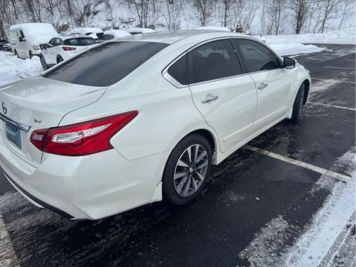 2016 Nissan Altima 2.5 SV