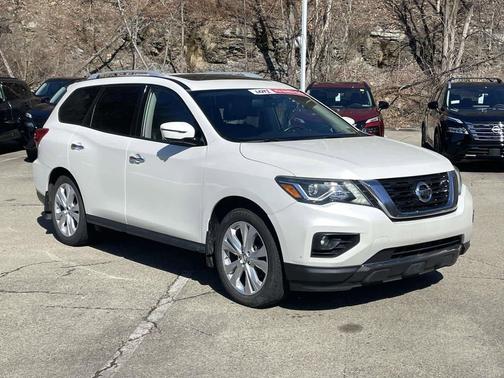 2018 Nissan Pathfinder SL