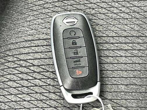 Boulder Gray Pearl 2026 Nissan Rogue SV