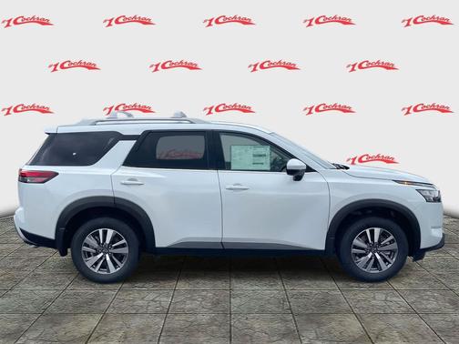 2025 Nissan Pathfinder SL 4WD
